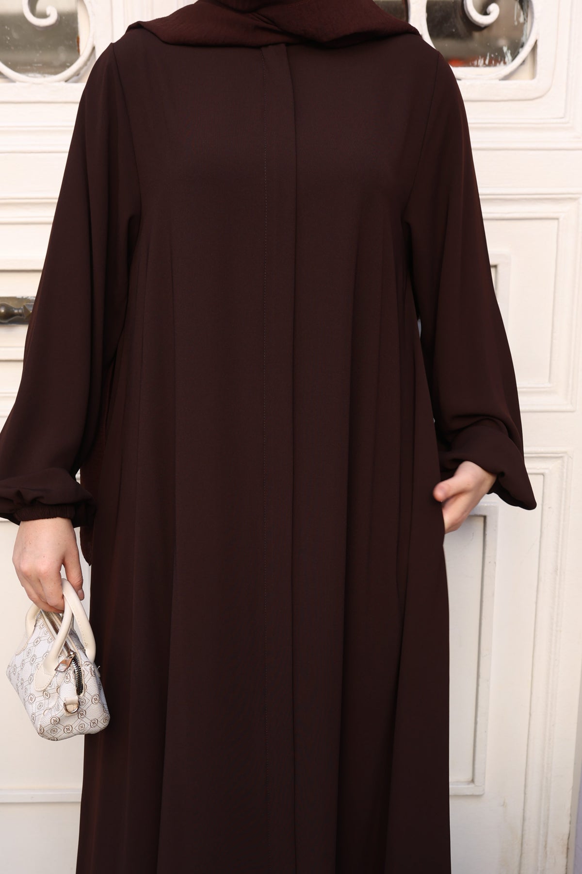 Mevlana Kesim Cepli Lastikli Manşetli Krep Ferace – Acı Kahve