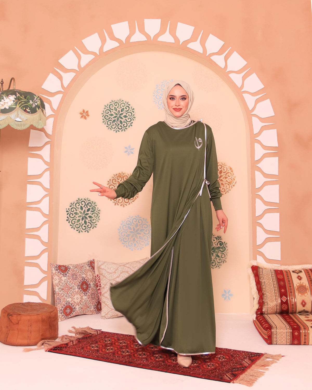 Elif Vav Nakışlı Biyeli Oversize Denye Namaz Feracesi - Haki