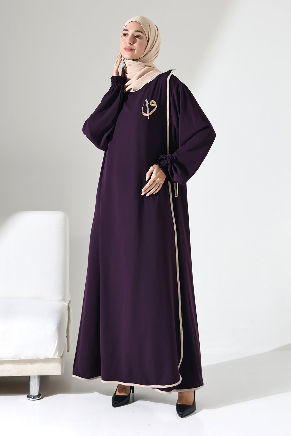Elif Vav Nakışlı Çıtçıtlı Mısır İpeği Ferace – Mürdüm