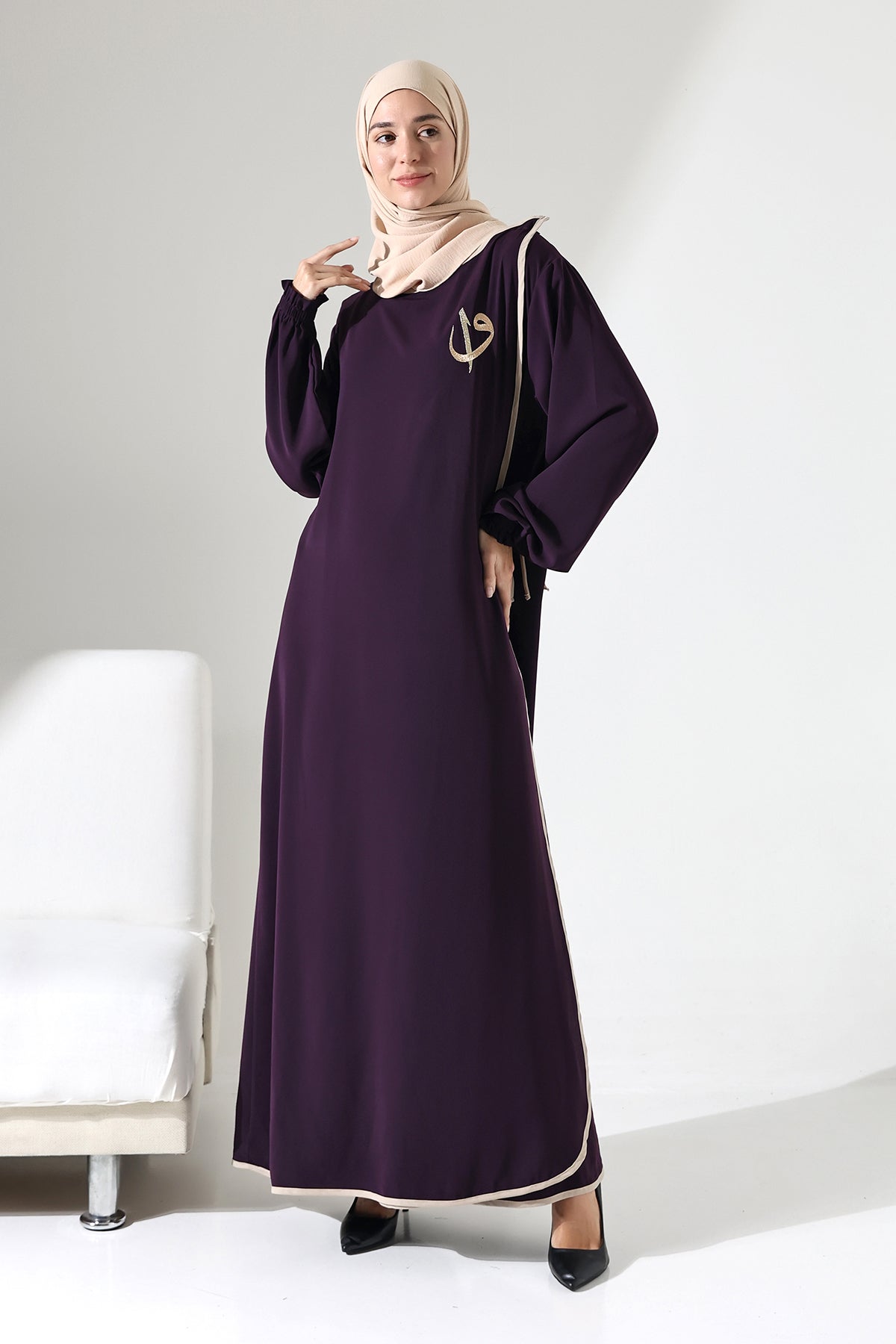Elif Vav Nakışlı Çıtçıtlı Mısır İpeği Ferace – Mürdüm