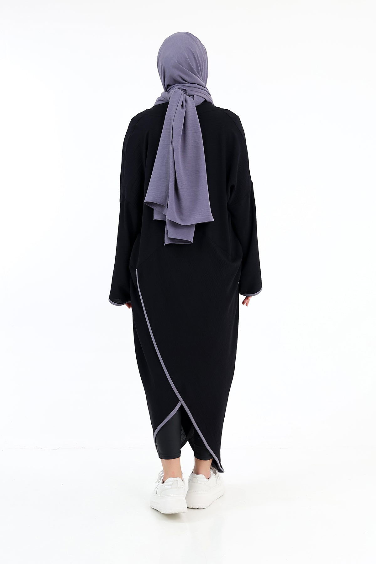 Salaş Dökümlü Cepli Fenomen Çapraz Tunik – Siyah