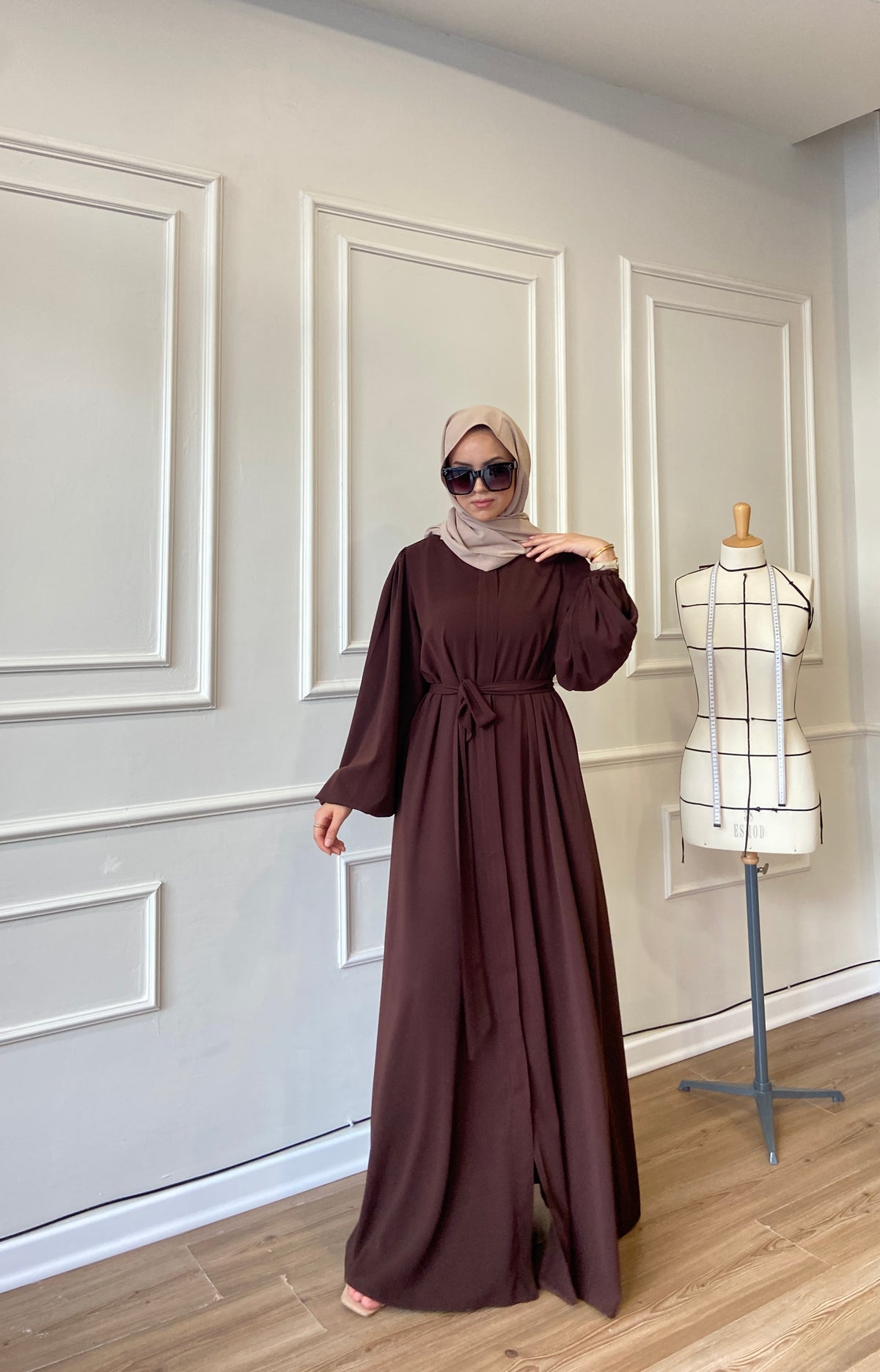 Lina Mısır İpeği Balon Kol Gizli Fermuarlı Cepli Kemerli Ferace – Acı Kahve