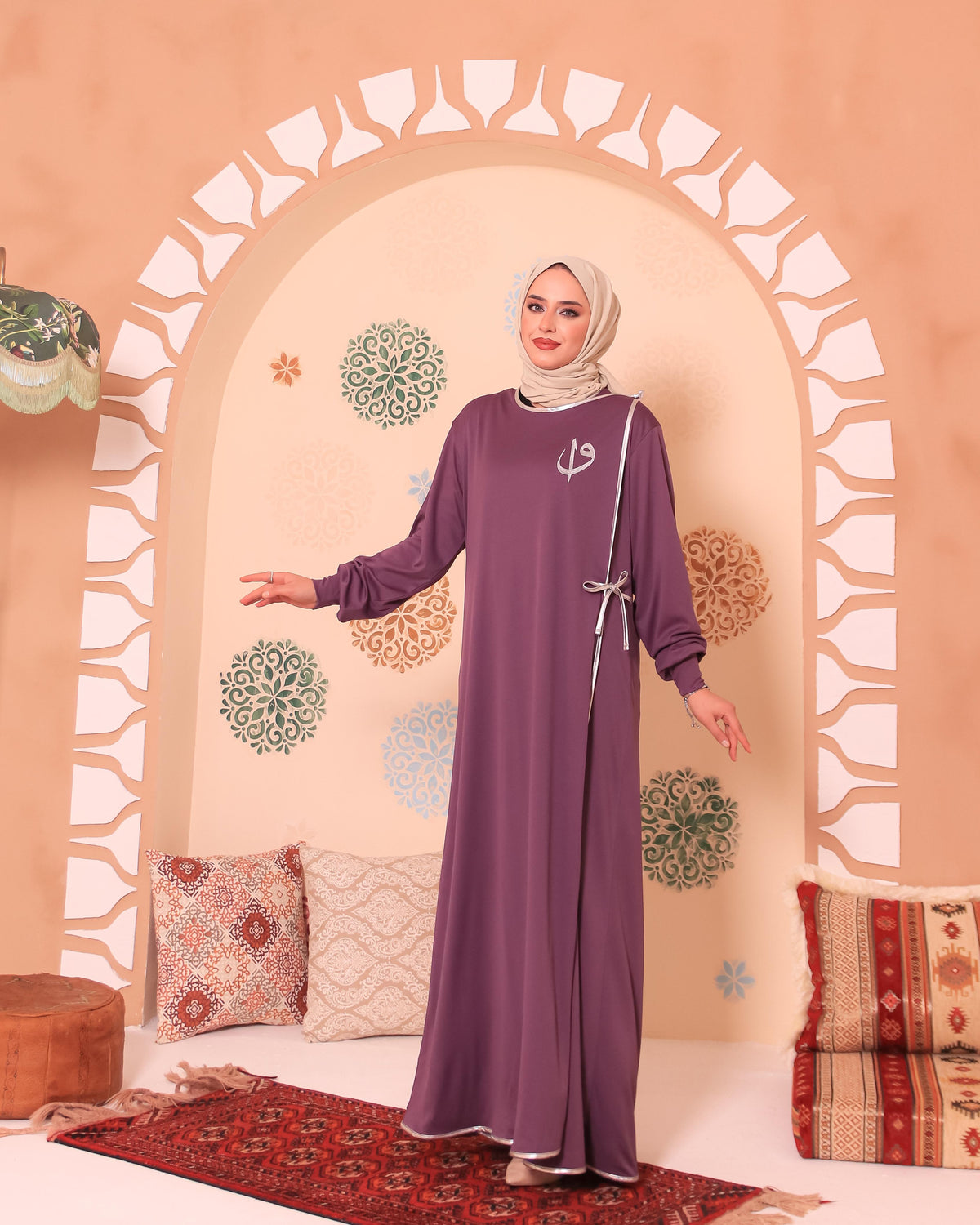 Elif Vav Nakışlı Biyeli Oversize Denye Namaz Feracesi - Mürdüm