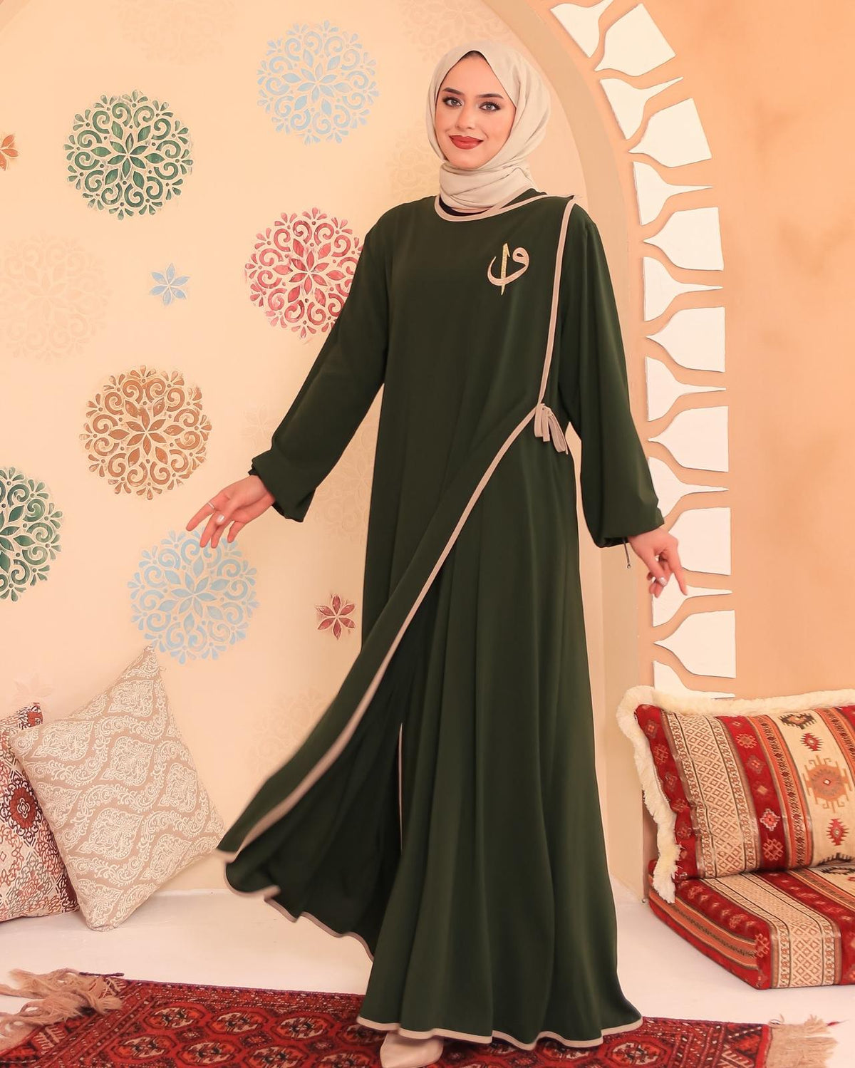 Elif Vav Nakışlı Çıtçıtlı Mısır İpeği Ferace – Haki