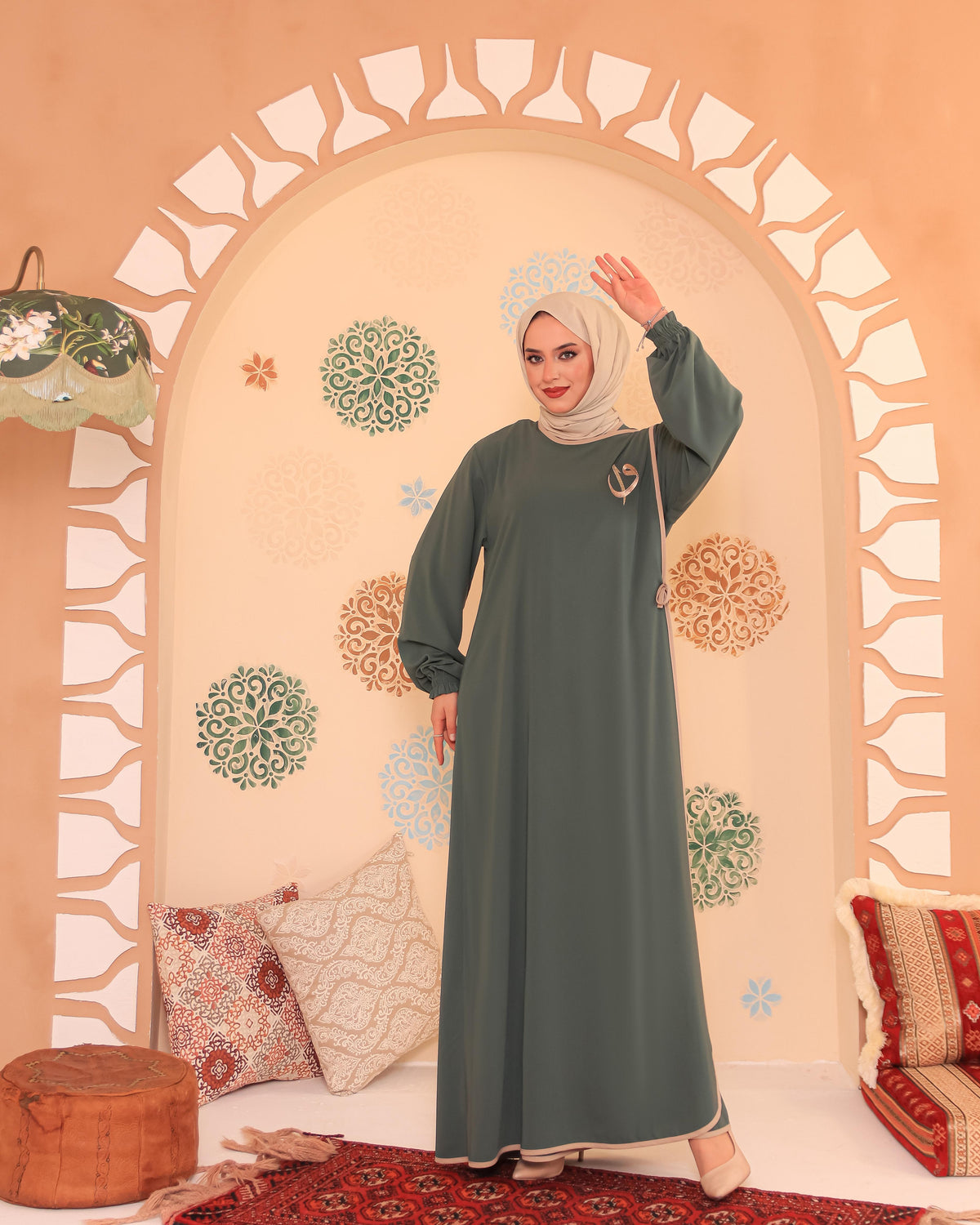 Elif Vav Nakışlı Çıtçıtlı Mısır İpeği Ferace – Mint Yeşili