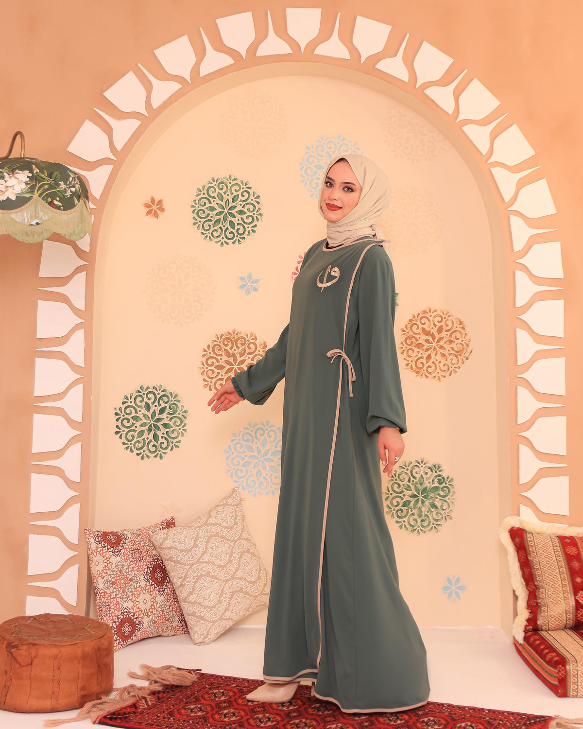 Elif Vav Nakışlı Çıtçıtlı Mısır İpeği Ferace – Mint Yeşili