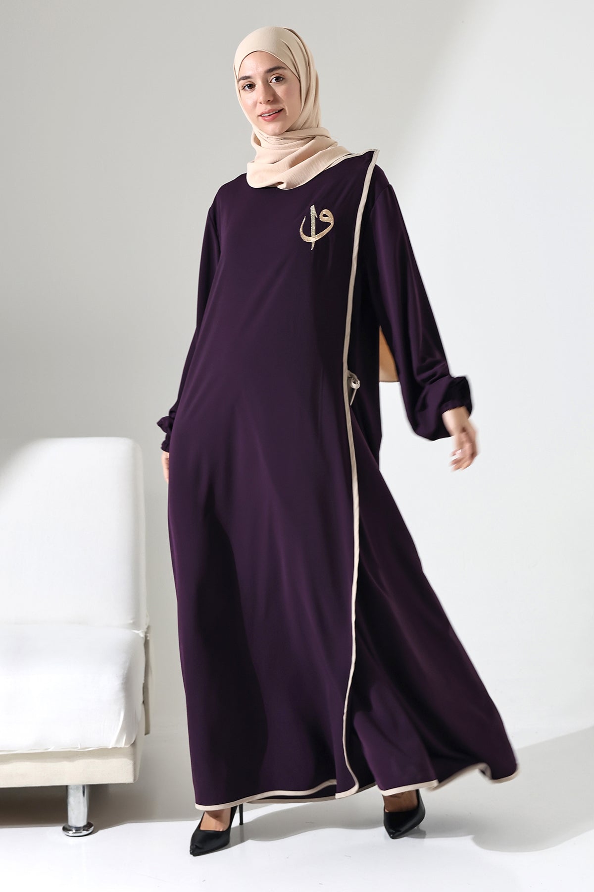 Elif Vav Nakışlı Çıtçıtlı Mısır İpeği Ferace – Mürdüm