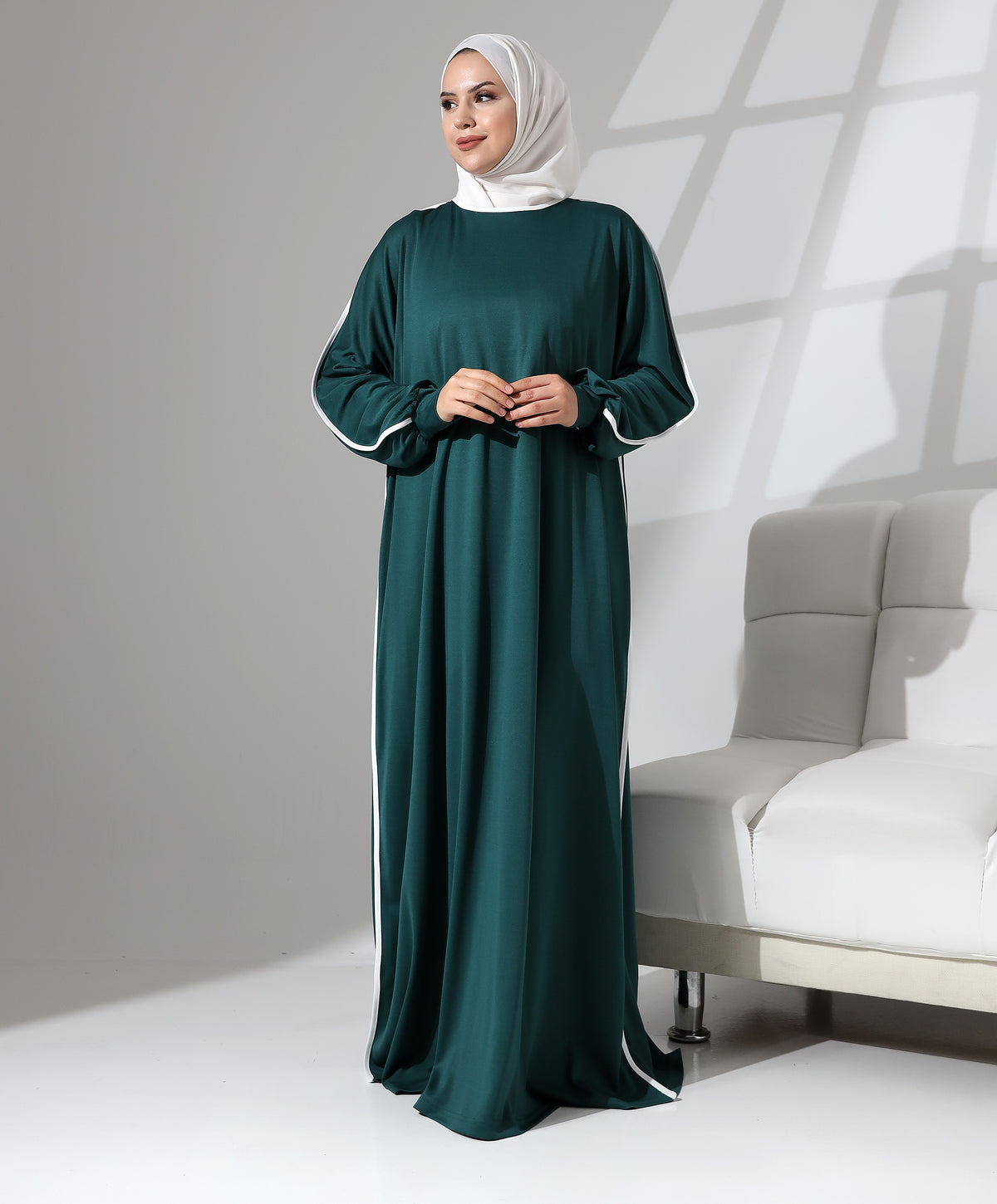 Manşetli Yandan Biyeli Salaş Polyester Namaz Elbisesi - Yeşil